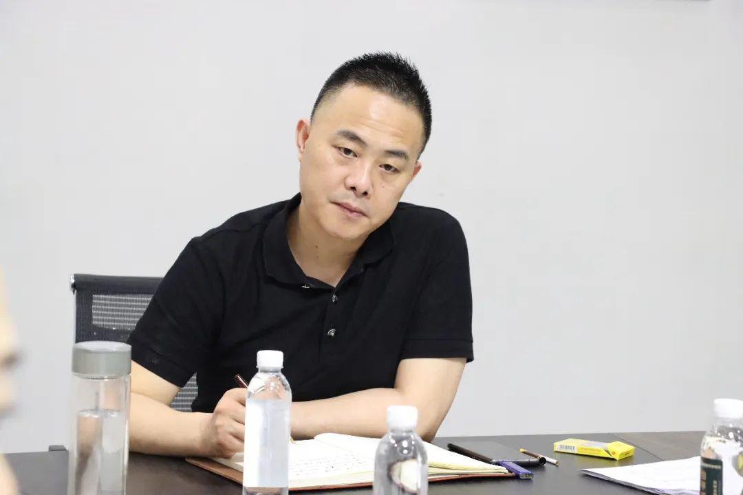 全力出击·奋进六月｜隆饰板材组织召开5月份营销总结大会！