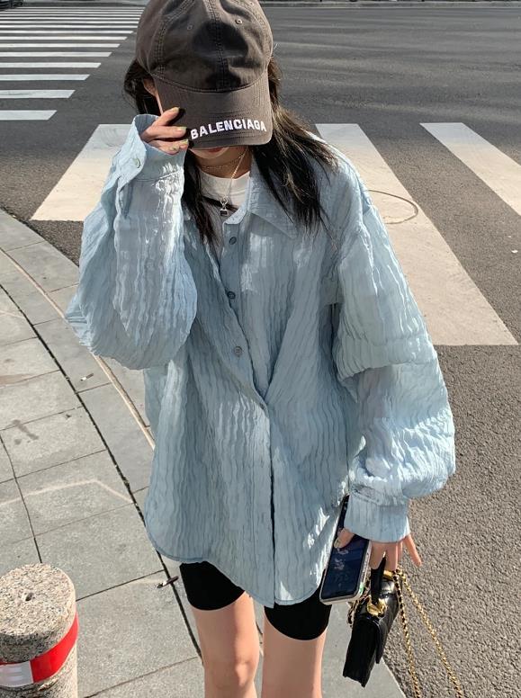 今年流行衬衫穿反了吗,男士穿衬衫要不要穿背心