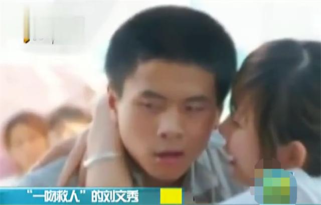 灏忎紮杞荤敓19宀佸皯濂崇尞鍒濆惢,19宀佸皬浼欒交鐢熷皯濂崇尞鍒濆惢