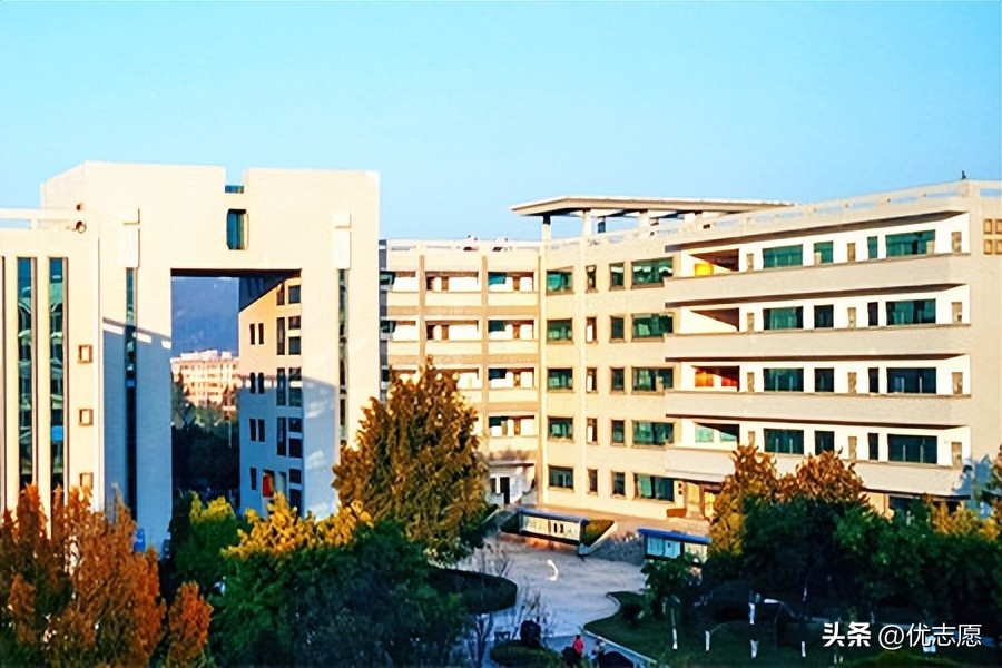 昆明师范类院校有哪些,昆明公办师范学校