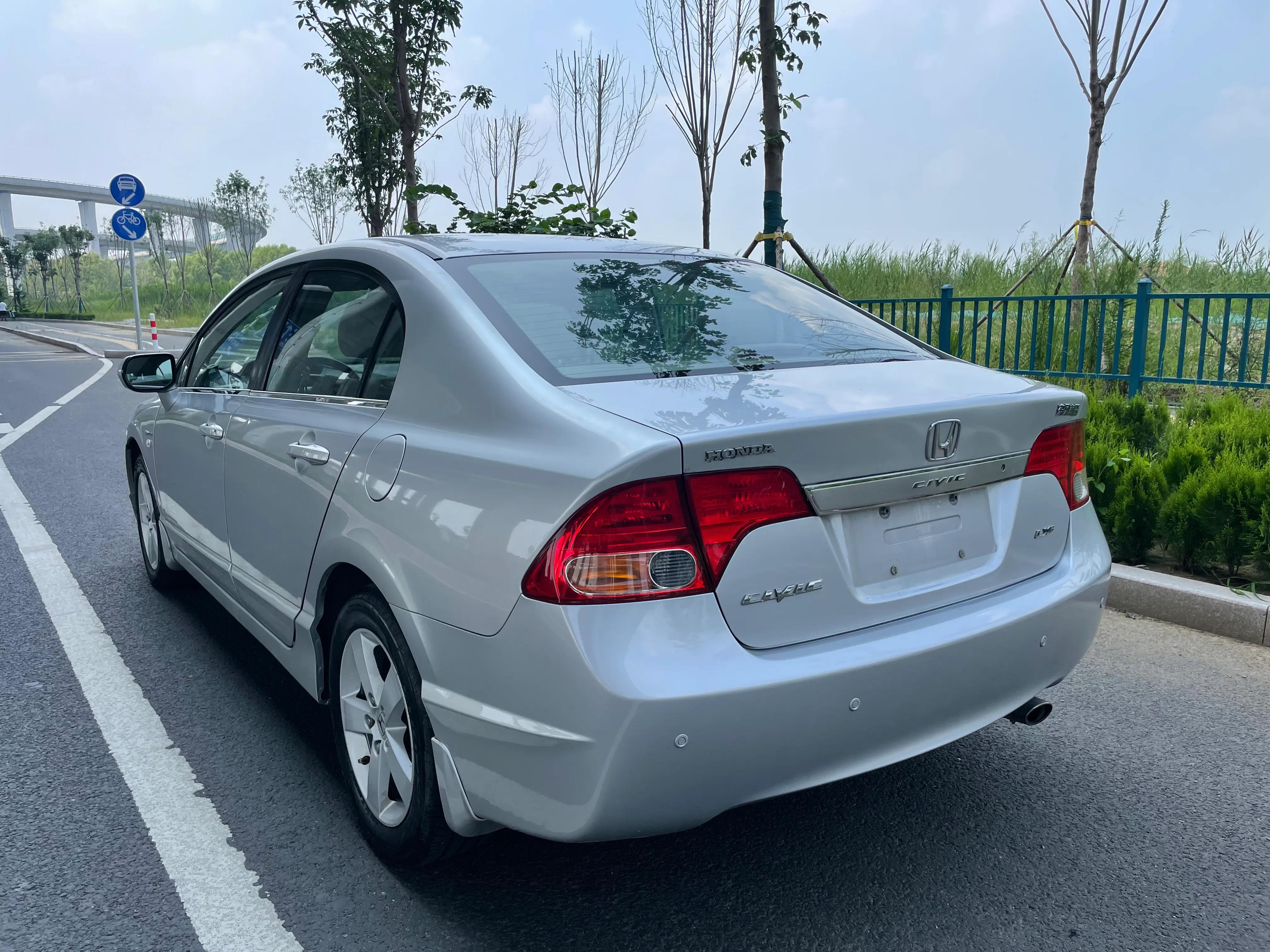 10年本田思域极品顶配,2012年极品8代思域