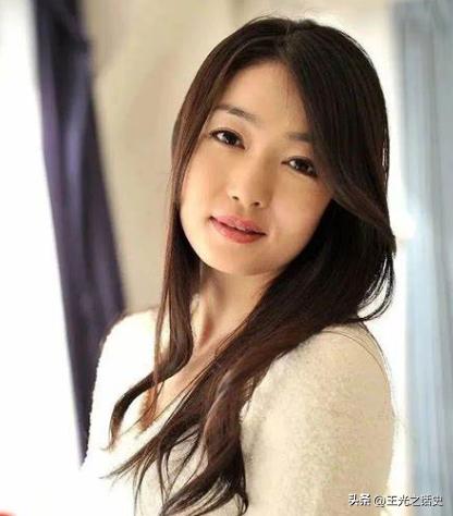 “逼良为娼”还是“自愿下海”？AV行业是如何压迫日本女性的