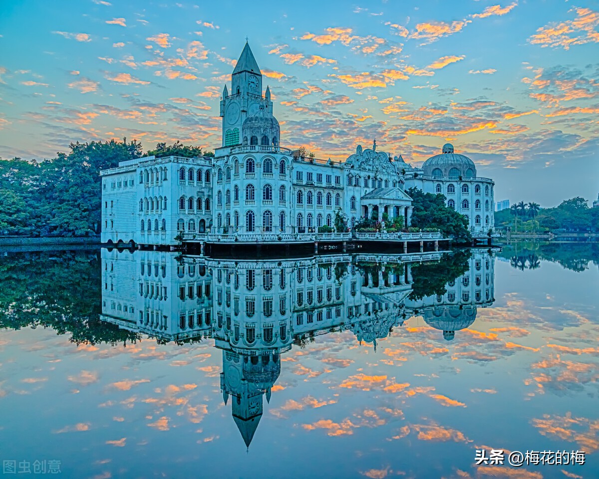 看着外表光鲜的工作背后的苦,看着光鲜亮丽其实很穷