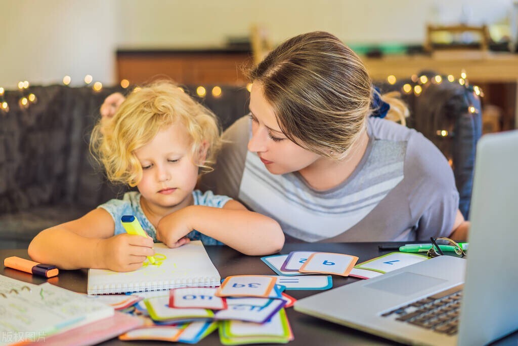 青春叛逆期家长应如何引导,孩子叛逆期家长要怎么正确引导