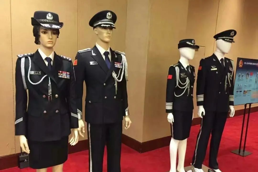 女警警服演变照片图片,最美警花警服图片