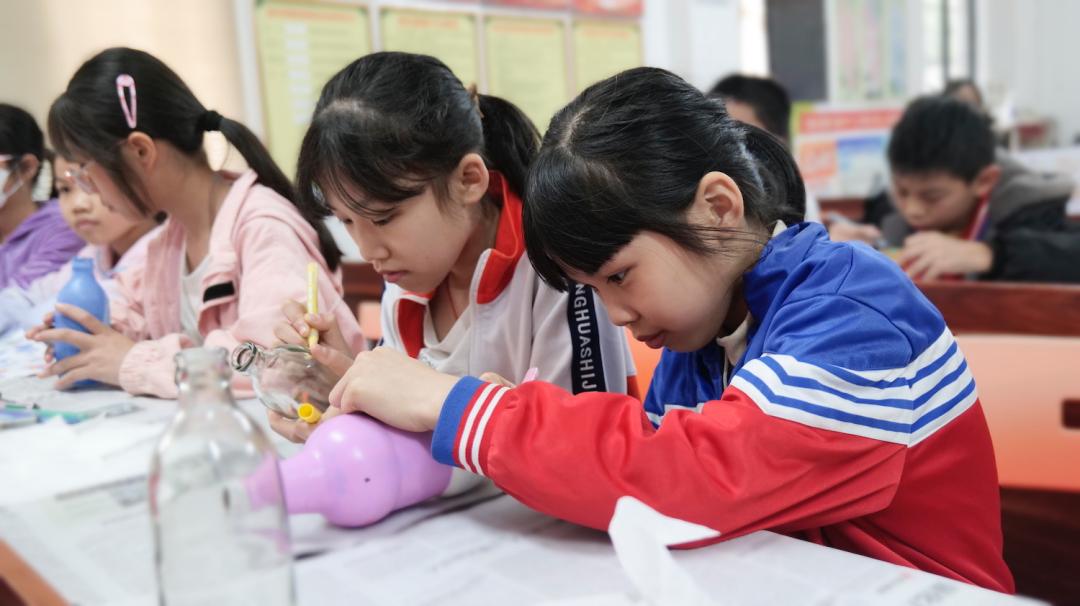 空瓶子创意手工制作,空瓶子和树叶创意手工