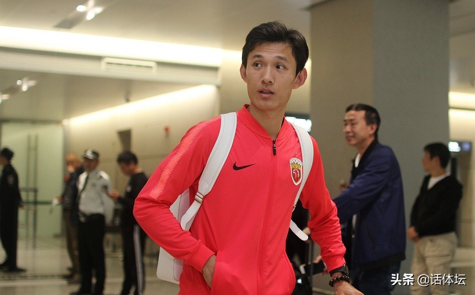 “骂1句国足,大红大紫”,你们扪心自问:到底是谁在蹭流量?