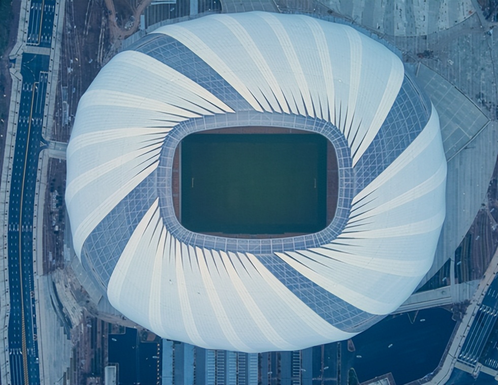 重庆在建足球场,重庆龙兴专业足球场