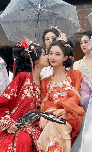 我真的很好奇原版,我真的很好奇男生版