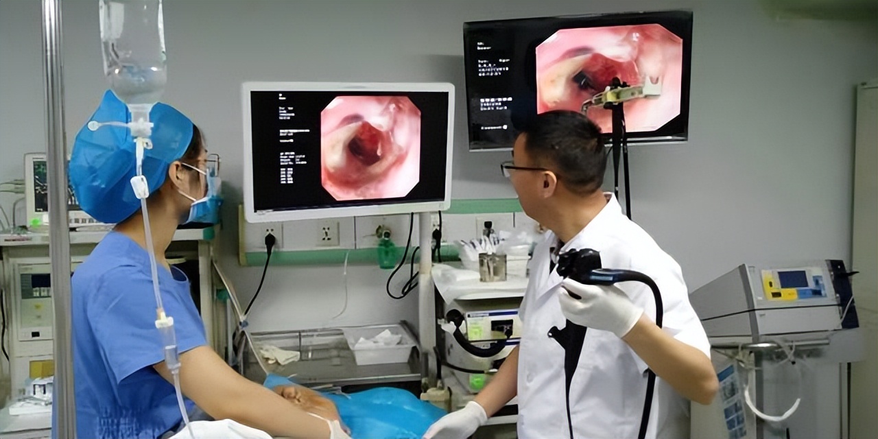 普通胃镜和无痛胃镜的区别是什么,无痛胃镜与普通胃镜有什么区别