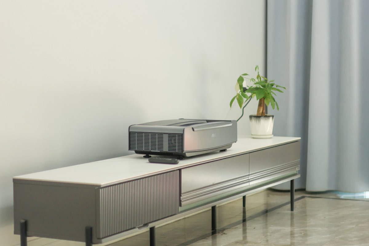 aoc投影测评,aoc短焦投影