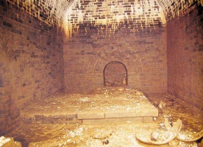 梁庄王和魏妃尸骨在哪里,梁庄王和魏妃的古墓