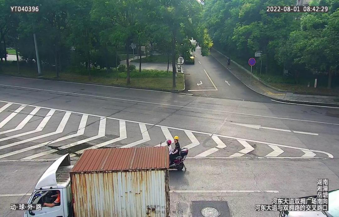 湘潭哪些地方抓拍摩托车走红灯,湘潭河口红绿灯有抓拍违章吗