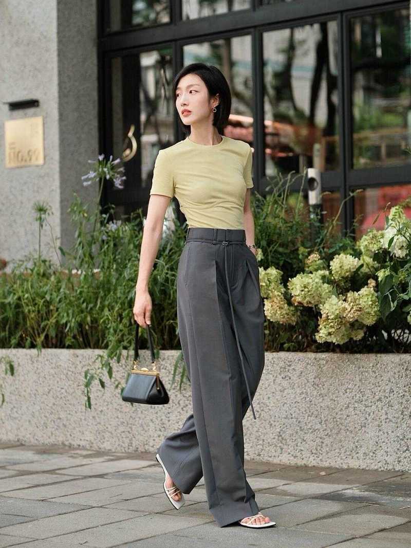 穿搭技巧40岁这样穿,百穿不厌的女生穿搭技巧