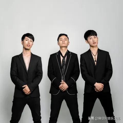 彝族有名的音乐人,彝族歌手音乐