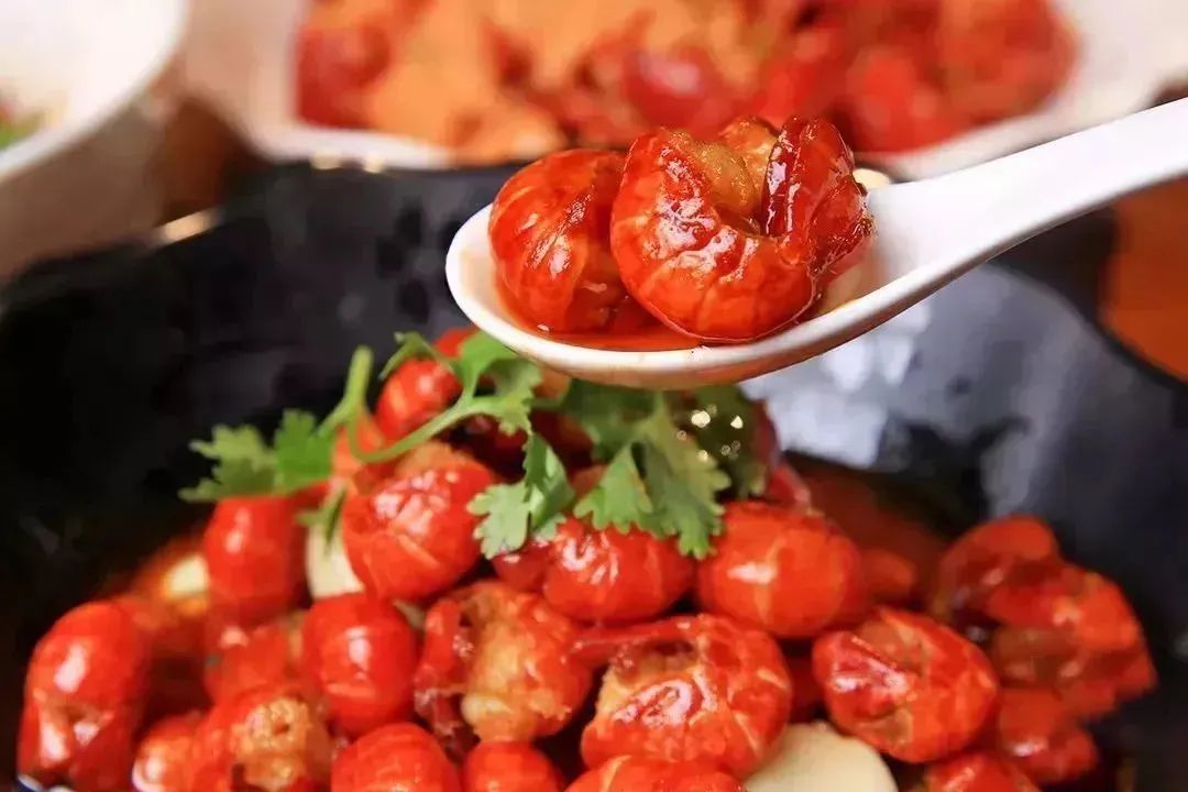 除了淄博还有哪里的烧烤值得打卡,最近火的除了淄博的烧烤还有什么