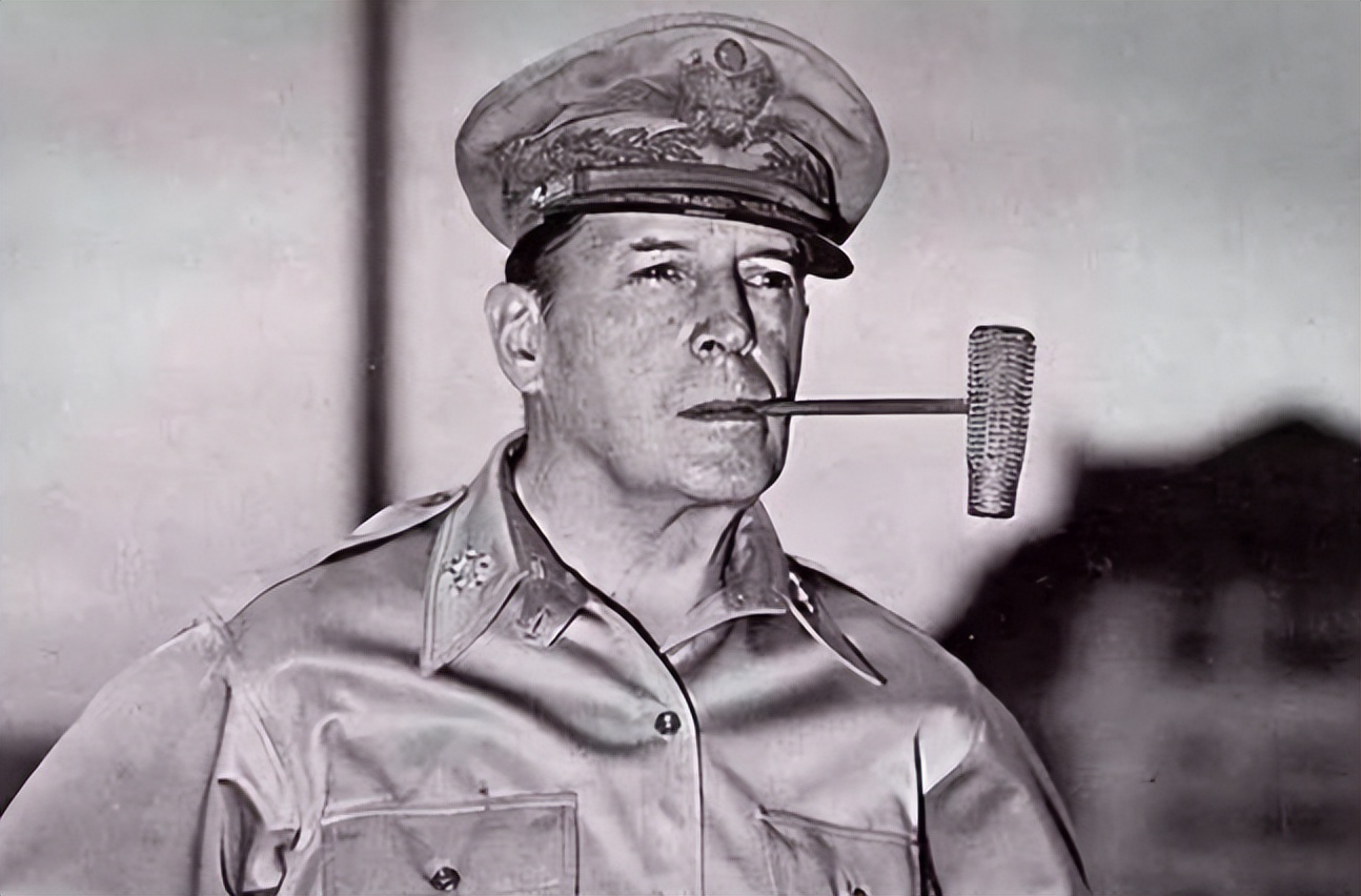 日本战败靠女人获得特赦，究竟是谁？凭借一己之力征服麦克阿瑟？