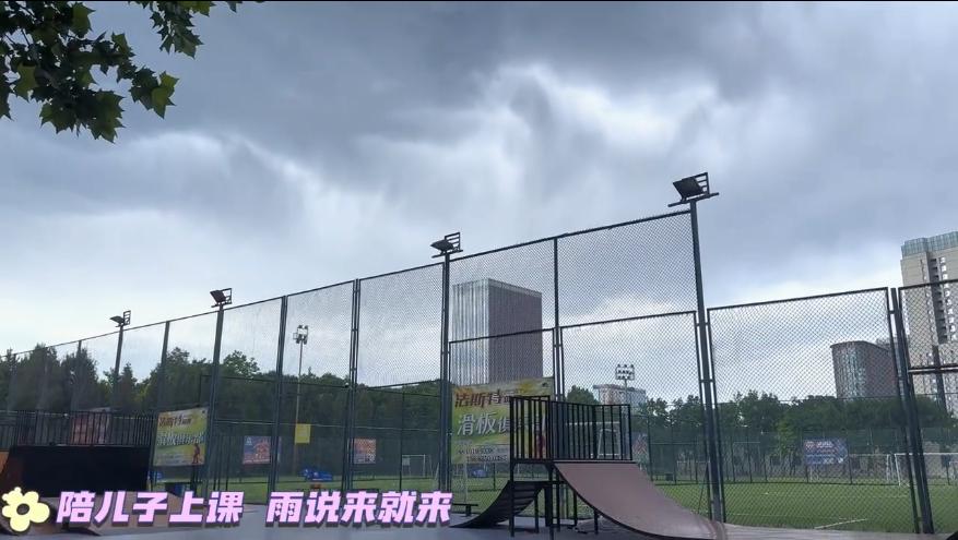 马蓉离婚后和王宝强同框,马蓉晒王宝强照