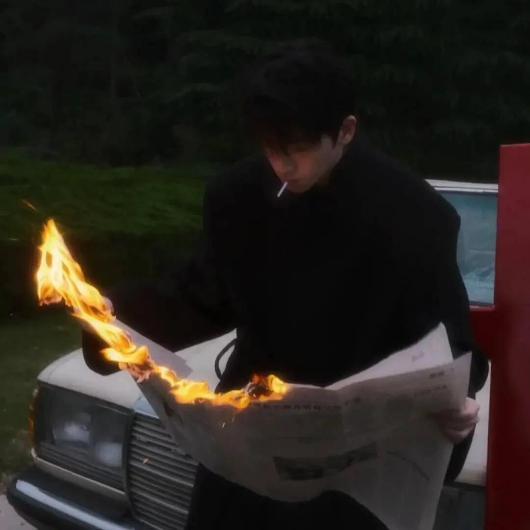 成熟稳重痞帅的男人头像,成熟痞帅男头像