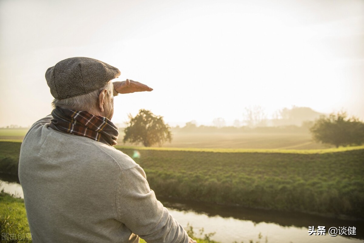 60岁后延缓衰老做好5事,年纪大了要接受身体的衰败