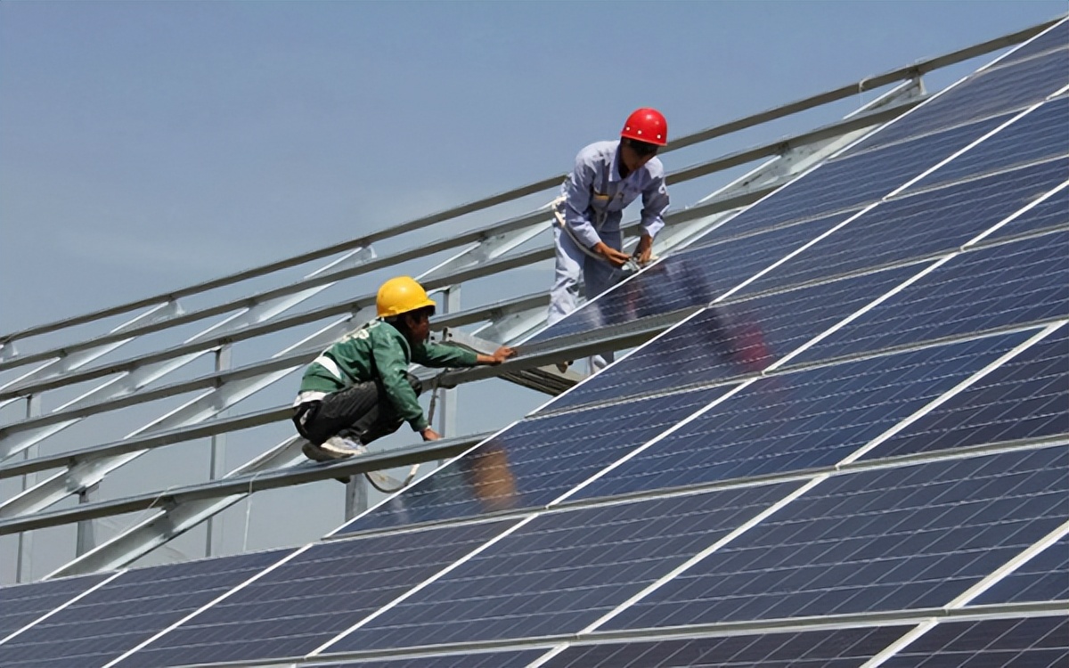 光伏太阳能哪个品牌比较靠谱,太阳能光伏什么品牌