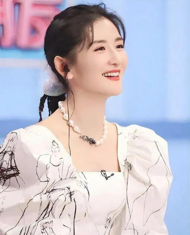 人家说女人味十足应该怎么回答,女人要有女人味也要有女人味