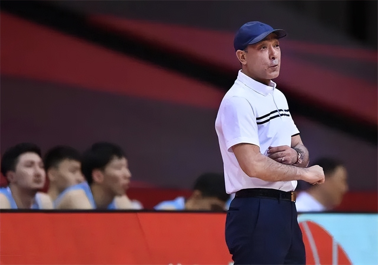 新疆男篮主教练阿的江换成谁,新疆主帅阿的江儿子