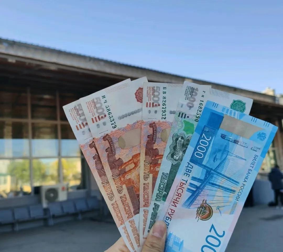 俄罗斯对待英雄的态度,俄罗斯看待中国人的态度