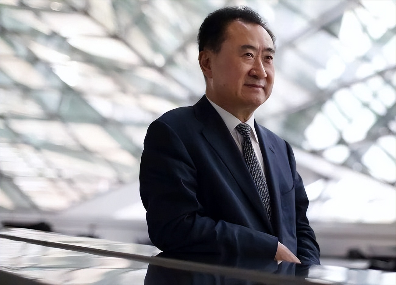 王健林被采访负债视频,王健林之子王思聪现在的情况如何