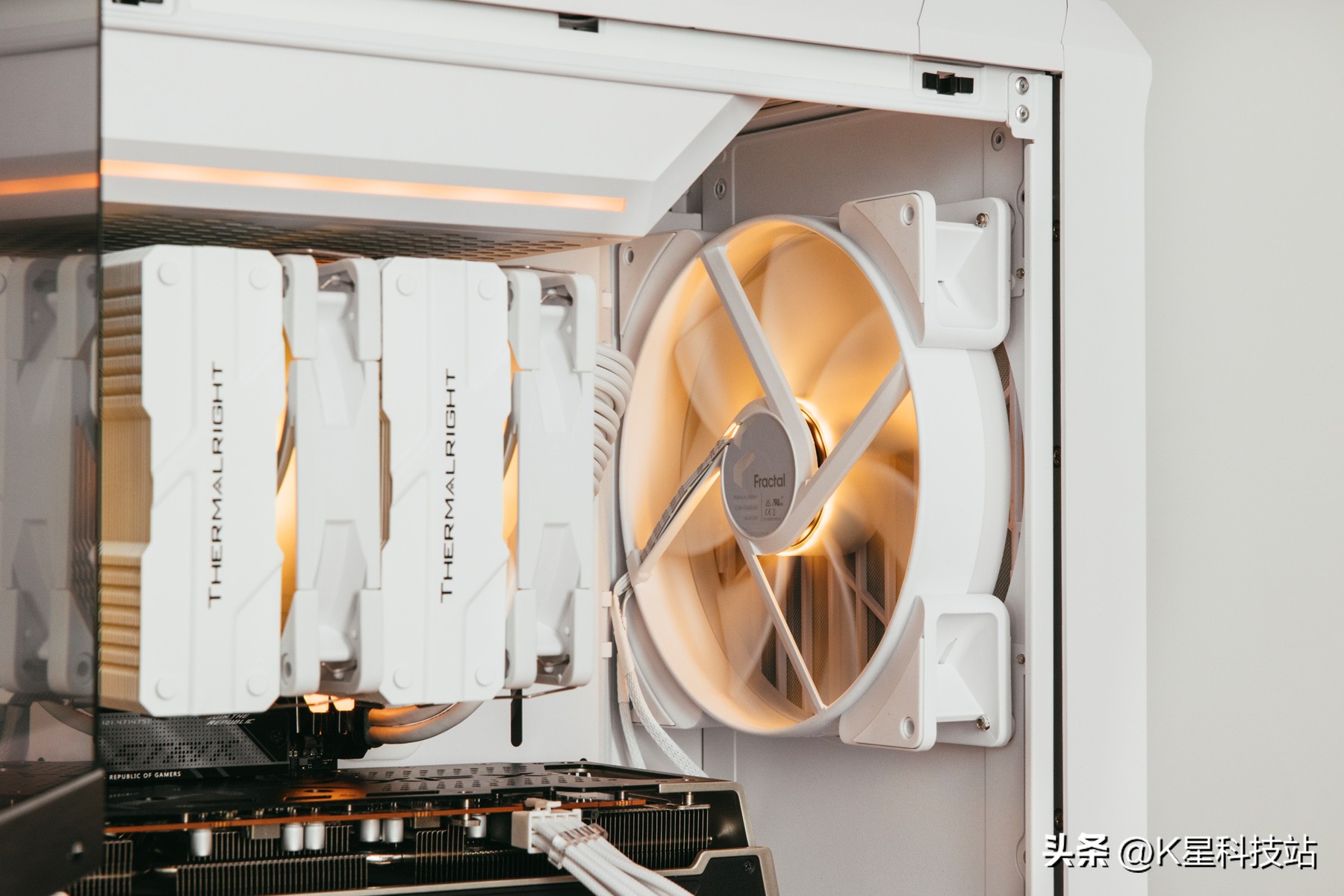 鍗庣x670e涓绘澘涓婁粈涔坈pu,鍗庣strixz690-e瑁呮満瑙嗛