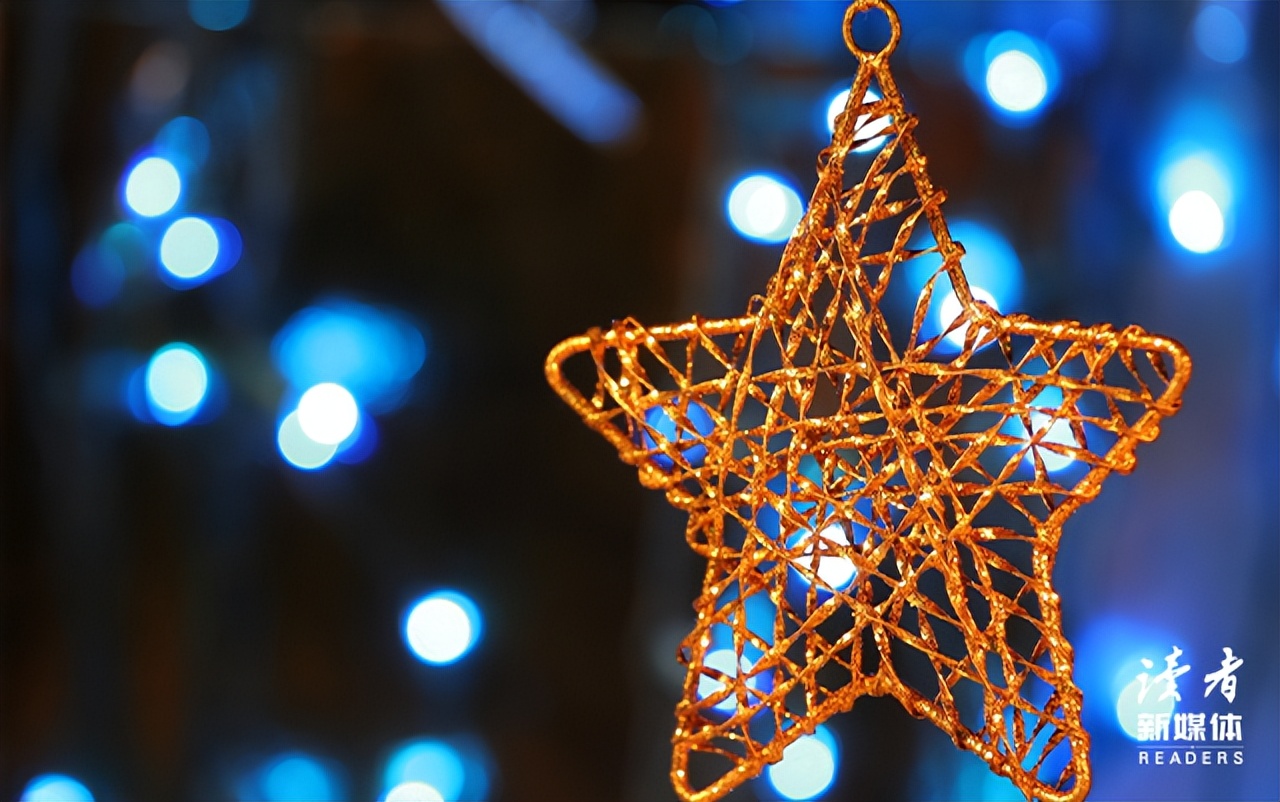 董宇辉经典语录当你痛苦时就看书,董宇辉经典语录努力学习认真生活