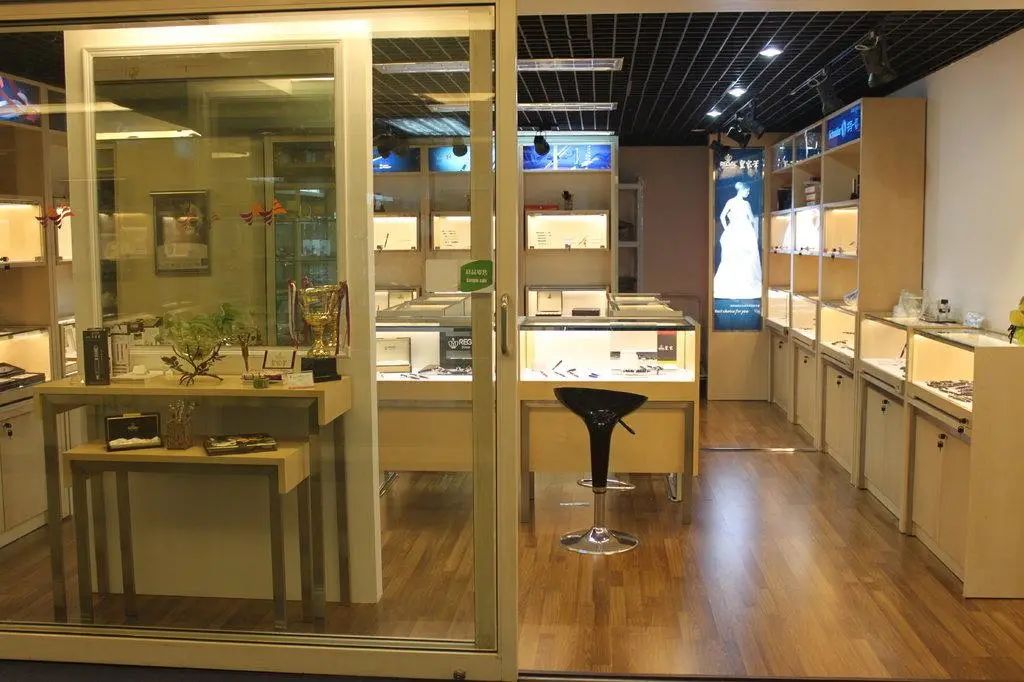 火铺网靠什么赚钱,火铺网转店怎么样