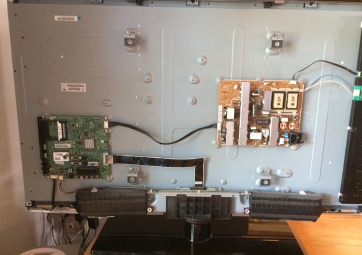 电视机显示屏换屏维修,电视机显示屏换屏多少钱