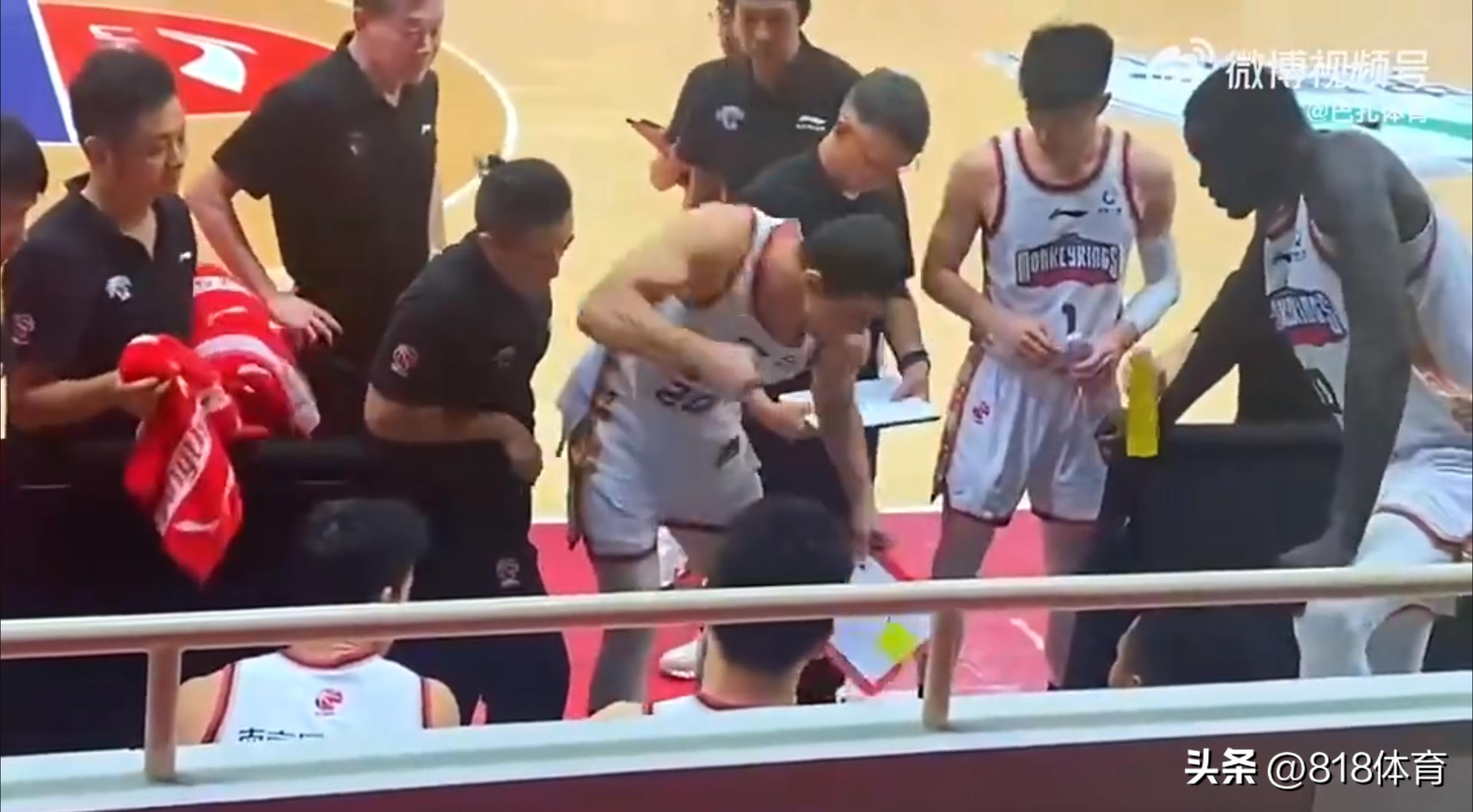 西热力江怒斥外援皮特森说的什么,西热力江给外援皮特森送亲笔信