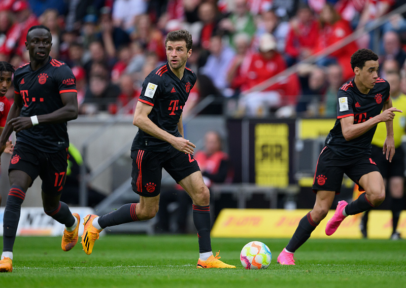 热刺给凯恩报价多少,曝热刺对续约凯恩很乐观