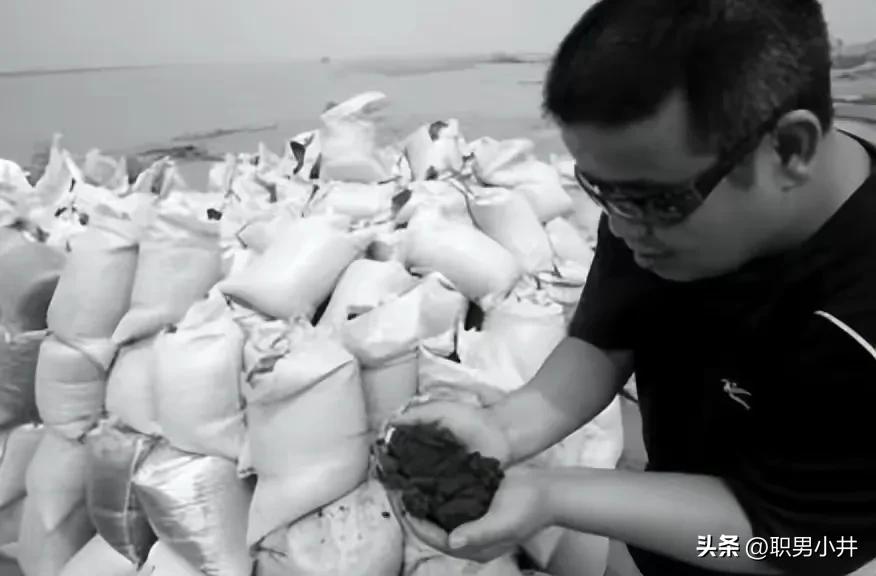 黄河边上出现撸铁,黄河撸铁人视频