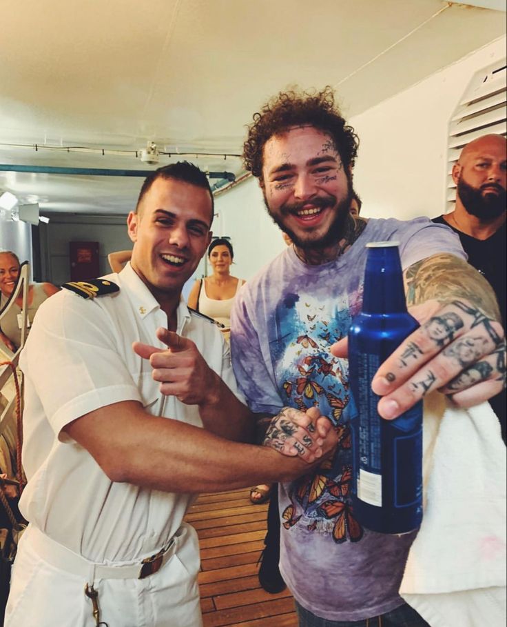 美国单身辣妈网恋假帅哥被威胁p裸照！逃脱后遇照片真人甜蜜热恋