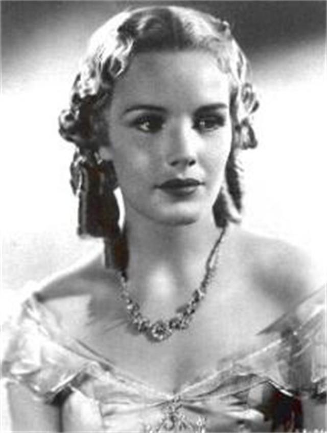 弗兰西斯脑白质被切了以后好了吗,弗朗西斯母亲结局