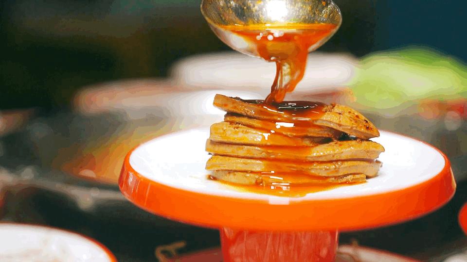 来成都必吃的火锅辣到极点,成都美食攻略十大必吃火锅排行榜