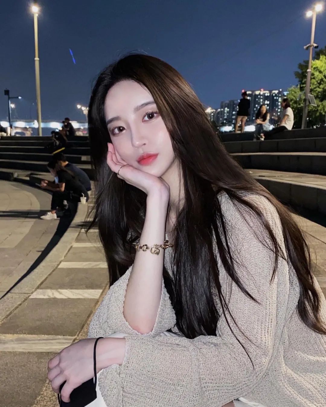 篮网不敌公牛德罗赞多少分,明日公牛对阵鹈鹕德罗赞出战