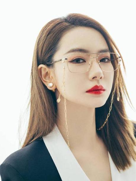 眼镜封印颜值,10个关于眼镜的小技巧