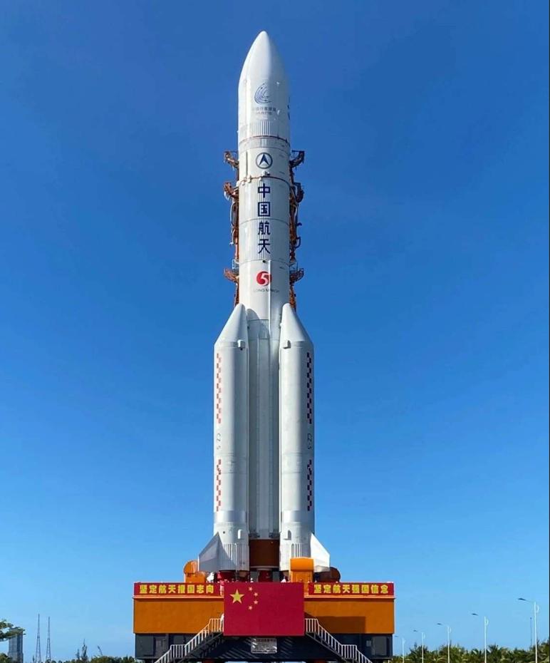 猎鹰9火箭发射加拿大卫星的视频,猎鹰9号火箭成功发射61颗卫星