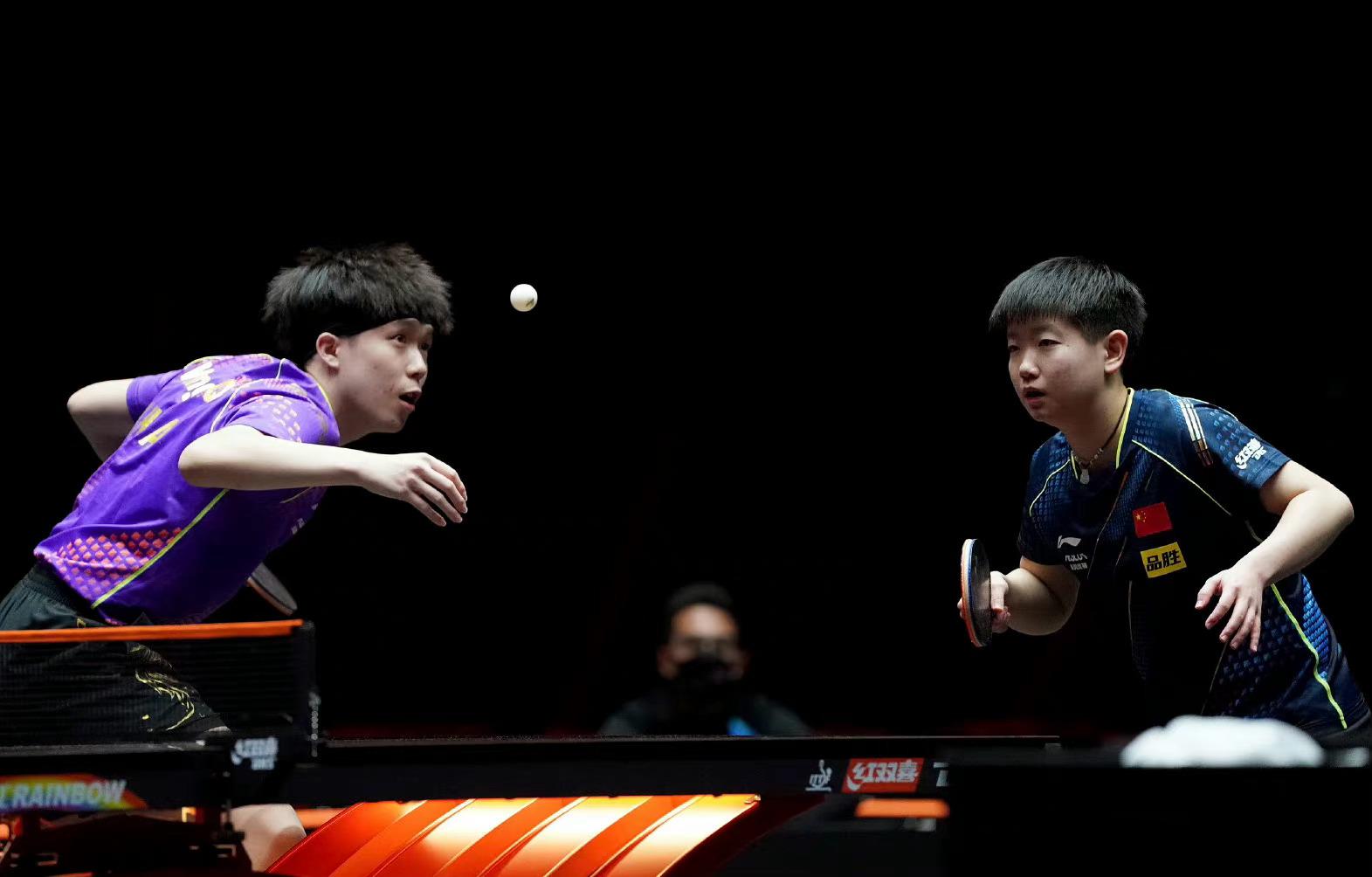 王楚钦对阵黄镇廷亚运会单打直播,央视解说新加坡混双孙颖莎王楚钦