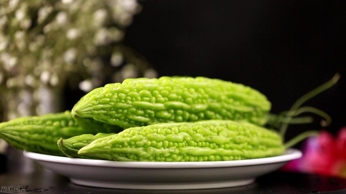 暴食晚餐吃什么补救,暴食吃什么食物比较好