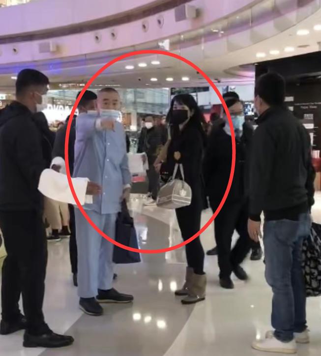 刘銮雄澄清最爱李嘉欣,刘銮雄开发布会关于李嘉欣