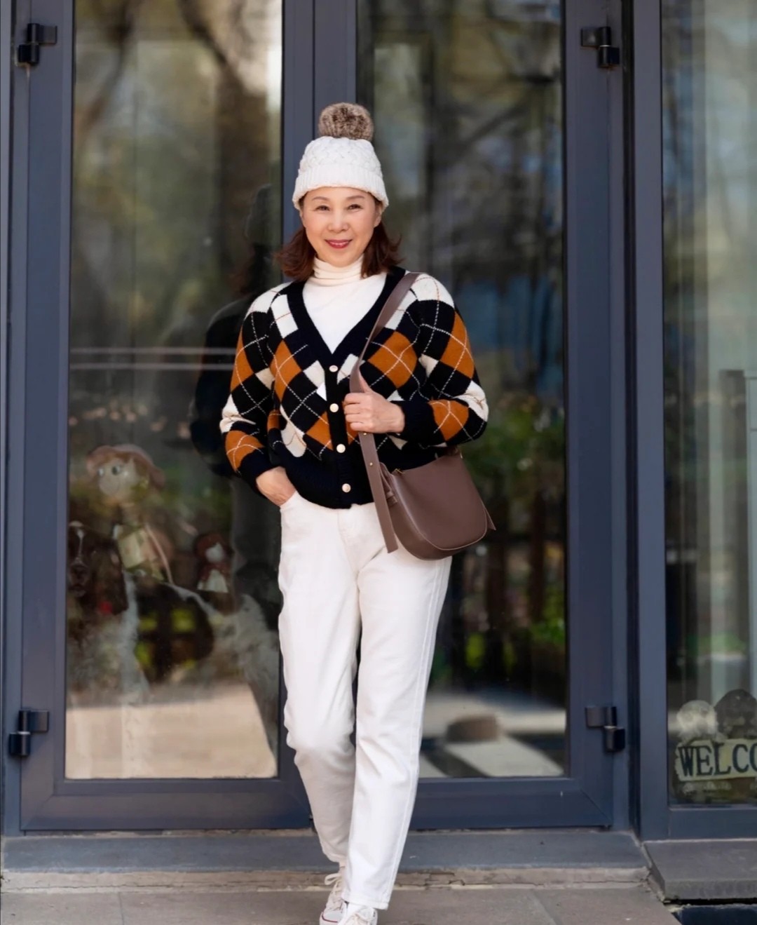 老年人不要穿哪几种颜色衣服,高龄老年人爱穿的搭配