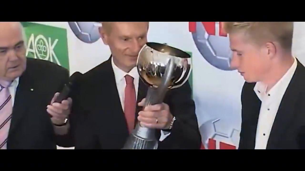 足球明星凯文德布劳内,中场大师莫德里奇德布劳内