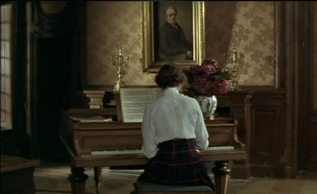 查泰莱夫人的情人英文版原文朗读,查泰莱夫人的情人有什么魅力