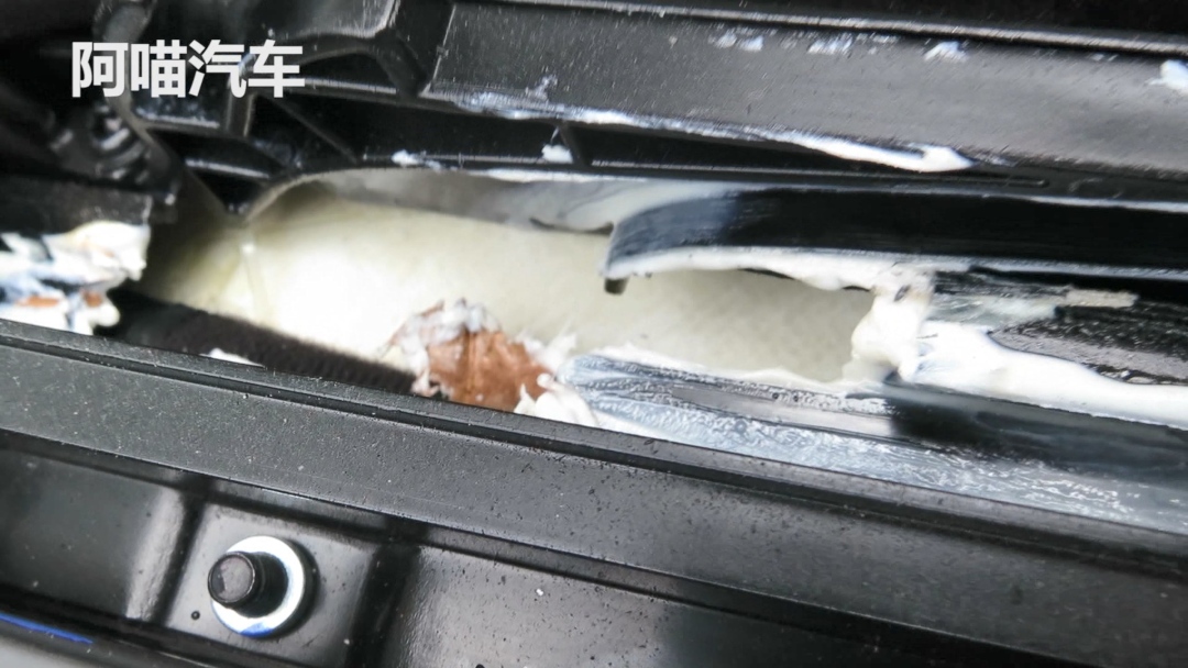 全景天窗的车子安全吗,小车全景天窗有什么缺点