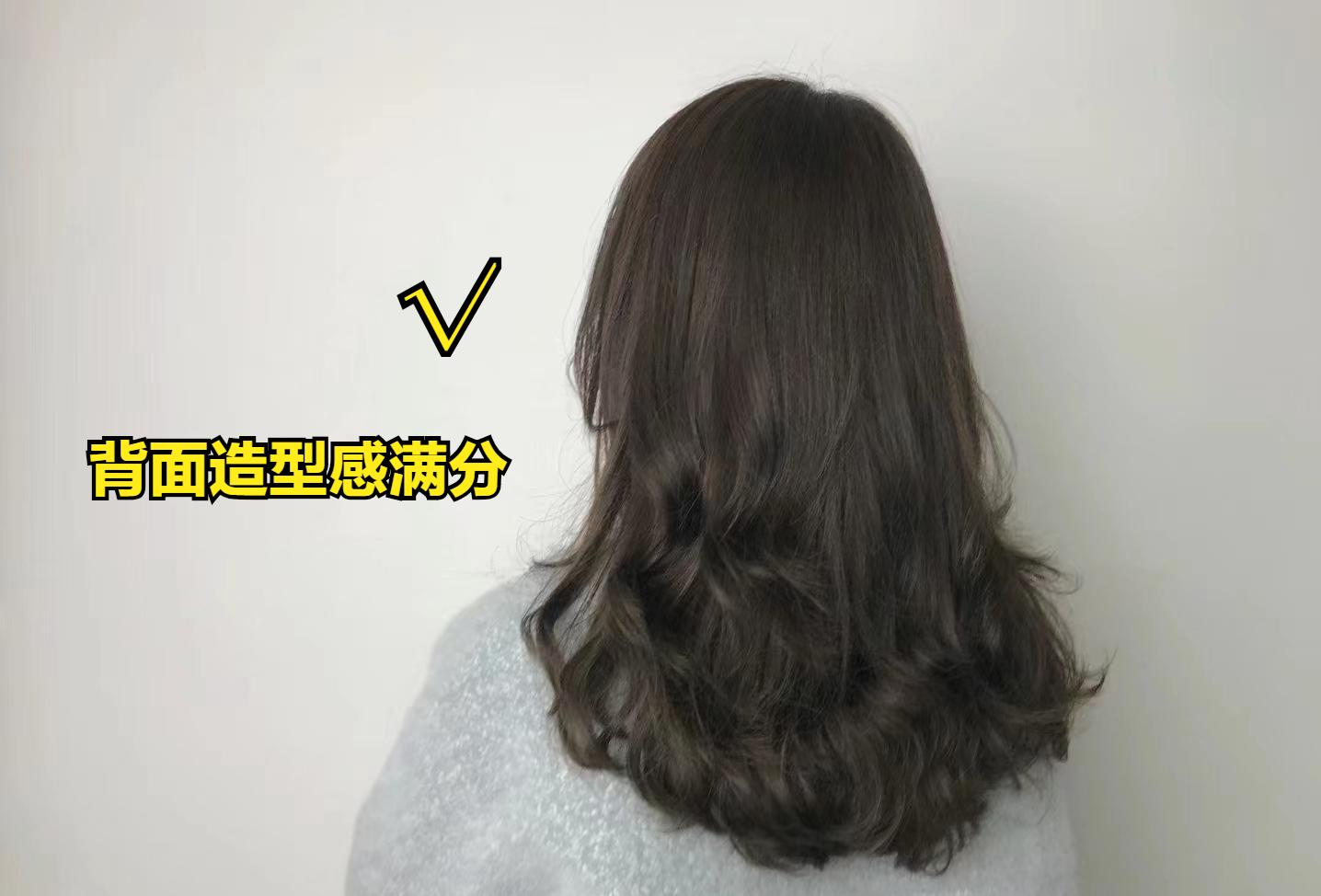 直发好看还是烫发显得年轻,最流行的烫发造型